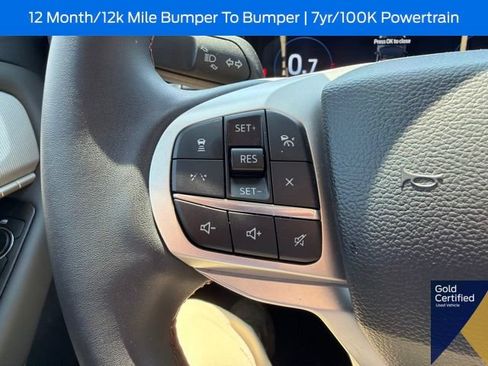Used 2025 Ford Explorer Active RWD image 45