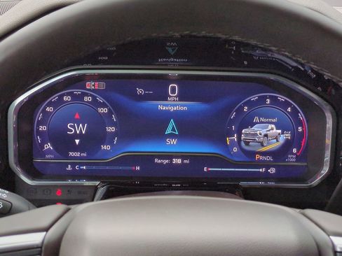 Used 2025 Chevrolet Silverado 2500 LT w/ Convenience Package image 27