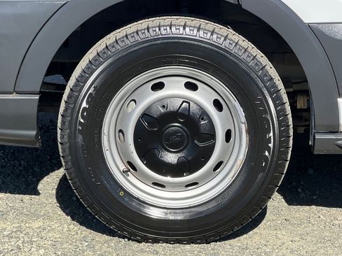 Certified 2018 Ford Transit 150 XL image 26
