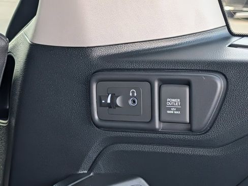 Certified 2024 Honda Odyssey Touring image 19