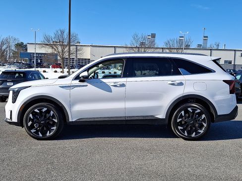 Used 2026 Kia Sorento EX image 8