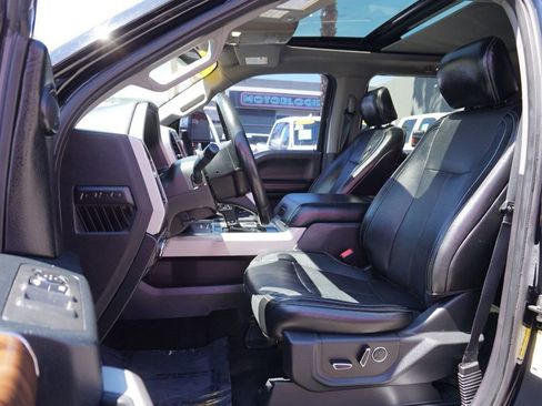 Used 2018 Ford F150 Lariat image 17