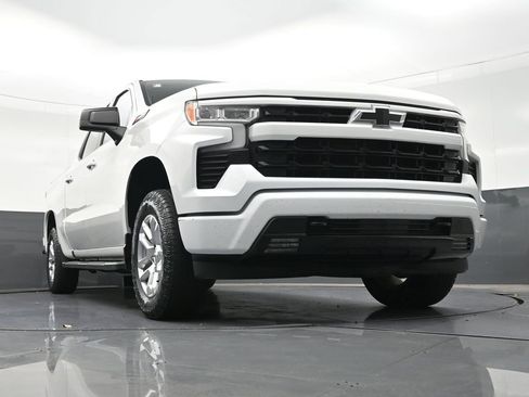 Used 2023 Chevrolet Silverado 1500 RST w/ Z71 Off-Road Package image 30