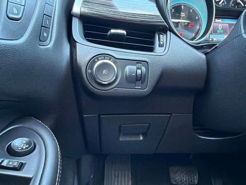 Used 2017 Buick Envision Essence FWD image 13