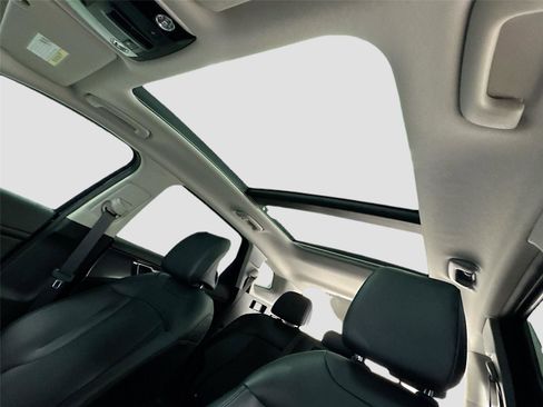 Used 2023 Kia Sportage SX image 23