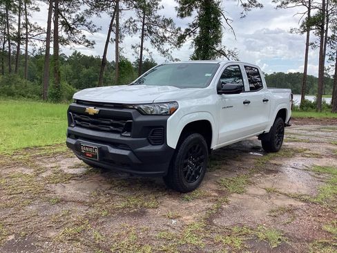 New 2026 Chevrolet Colorado W/T w/ Advanced Trailering Package AWD/4WD image 1