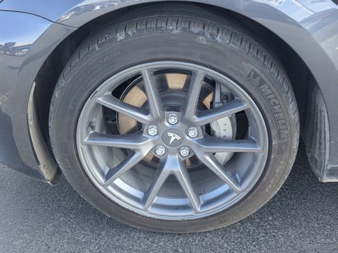 Used 2023 Tesla Model 3 Standard Range image 13