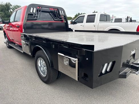 Used 2024 RAM 3500 SLT w/ Quick Order Package 2YG SLT AWD/4WD image 2