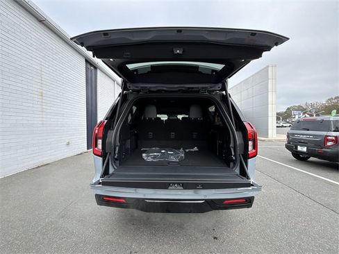 New 2025 Ford Expedition Max Platinum w/ Stealth Appearance Package image 22