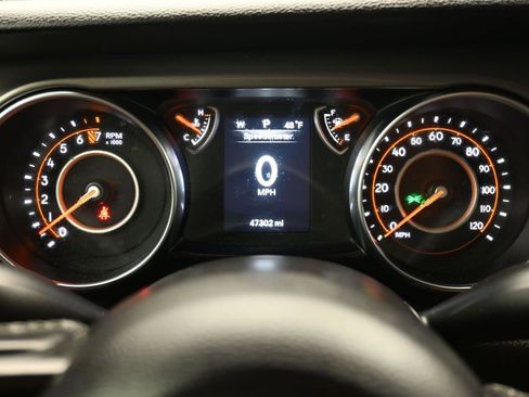 Certified 2022 Jeep Gladiator Willys image 20