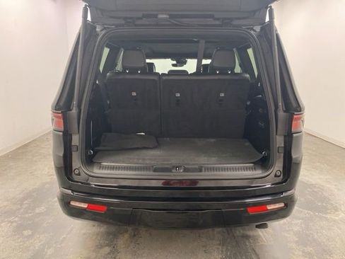 Used 2023 Jeep Wagoneer Series II image 33