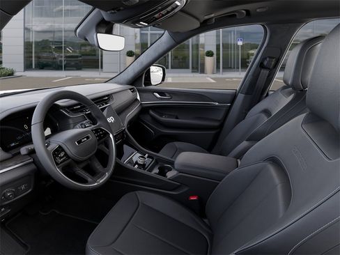 New 2025 Jeep Grand Cherokee Overland image 22