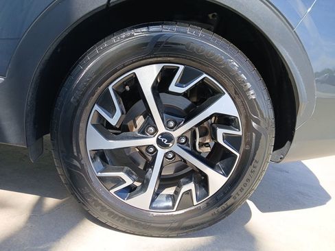 Used 2023 Kia Sportage EX image 27