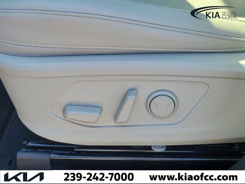 Certified 2022 Kia Sorento SX AWD/4WD image 26