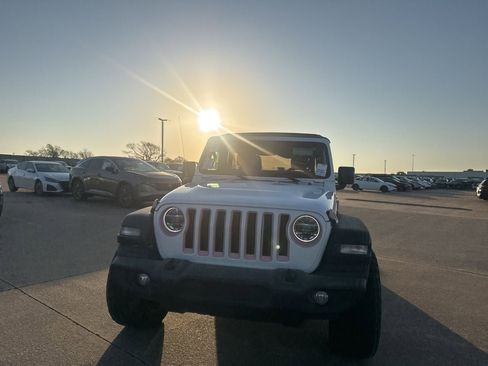 Used 2021 Jeep Wrangler Unlimited Sport image 5