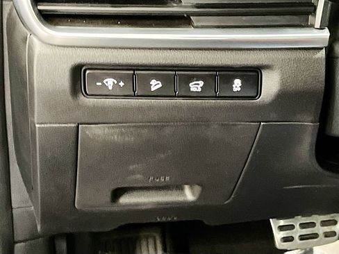 Used 2024 Kia Telluride SX AWD/4WD image 10