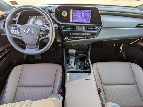 Certified 2025 Lexus ES 350 w/ Premium Package image 14