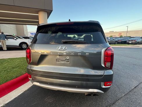 Used 2022 Hyundai Palisade Limited FWD image 6