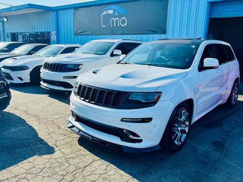 Used 2014 Jeep Grand Cherokee SRT8 w/ Luxury Group II image 63