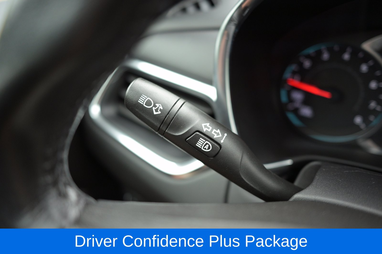 Used 2019 Chevrolet Equinox LT w/ Driver Convenience Package FWD image 20