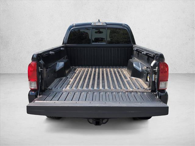 Used 2016 Toyota Tacoma TRD Sport w/ Towing Package AWD/4WD image 7