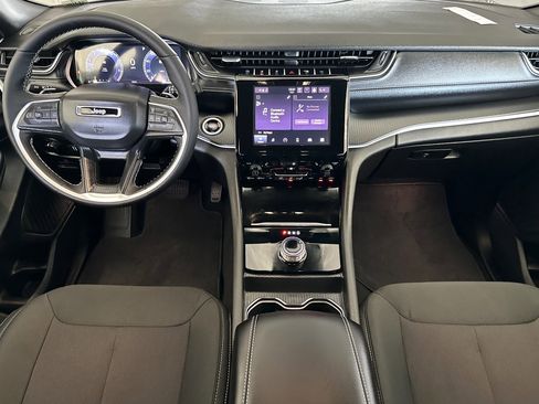 New 2025 Jeep Grand Cherokee Laredo X w/ Luxury Tech Group I image 13