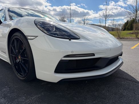 Used 2022 Porsche 718 Cayman GTS image 9