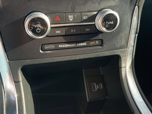 Used 2022 Ford Edge Titanium w/ Equipment Group 301A image 20