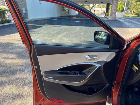 Used 2017 Hyundai Santa Fe Sport FWD image 21