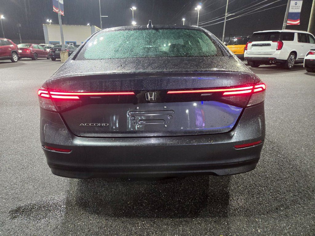 Used 2026 Honda Accord SE image 6
