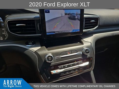 Used 2020 Ford Explorer XLT w/ Equipment Group 202A AWD/4WD image 24