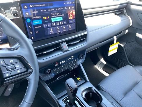 New 2026 Subaru Outback Touring AWD/4WD image 16