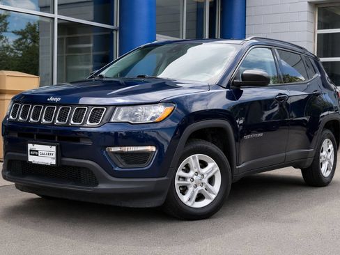 Used 2018 Jeep Compass Sport w/ Tech Group AWD/4WD image 1