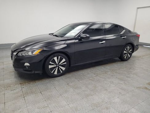 Used 2019 Nissan Altima 2.5 SL image 2