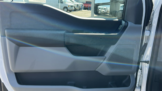 New 2026 Ford F350 XL w/ XL Chrome Package RWD image 16