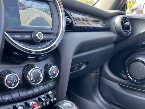 Used 2019 MINI Cooper S FWD image 28