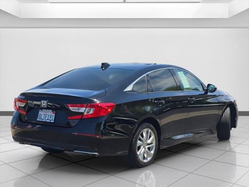Certified 2019 Honda Accord LX image 5