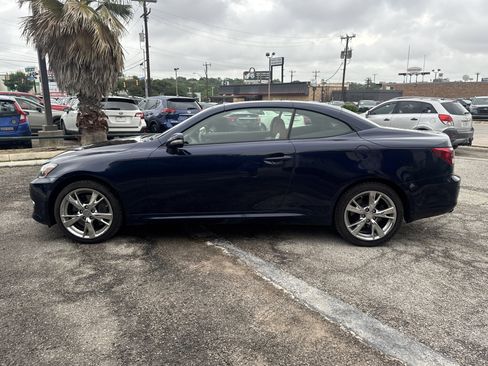 Used 2011 Lexus IS 350C w/ Luxury Pkg RWD image 6