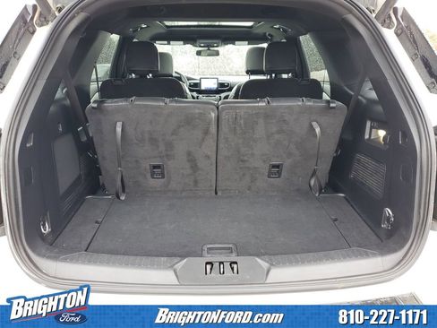 Used 2023 Ford Explorer ST-Line w/ Class IV Trailer Tow Package image 7