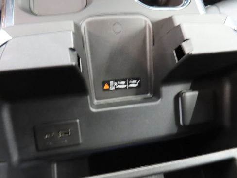 Used 2024 Chevrolet Silverado 1500 RST AWD/4WD image 64