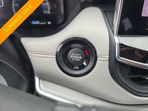 Certified 2025 Jeep Compass Limited w/ Elite Group AWD/4WD image 26
