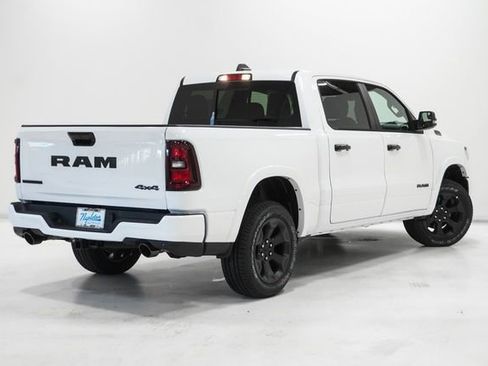 New 2026 RAM 1500 4x4 Crew Cab image 33