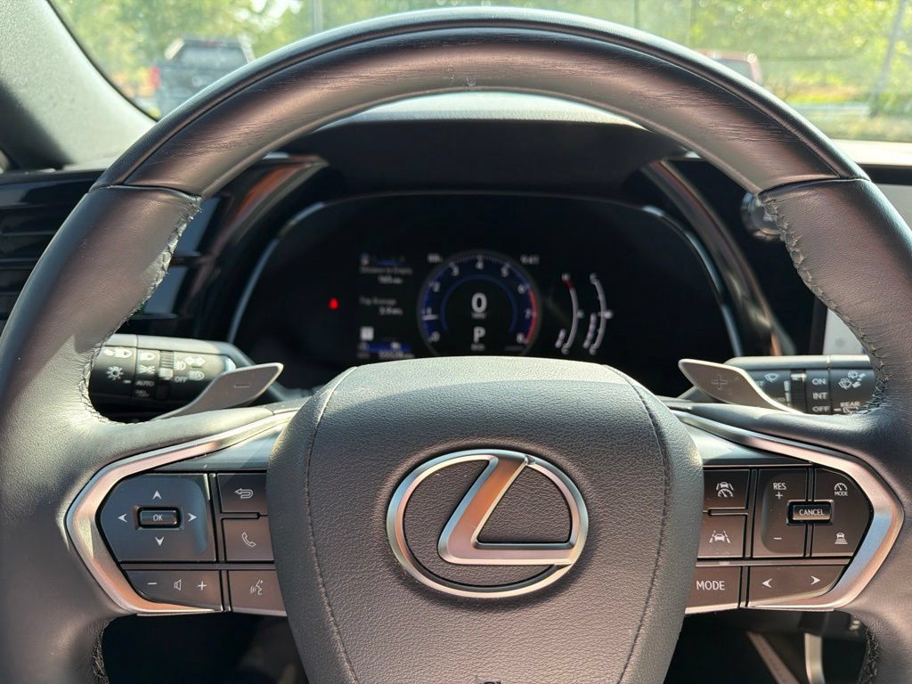 Used 2023 Lexus RX 350 Premium w/ Cold Area Package FWD image 5
