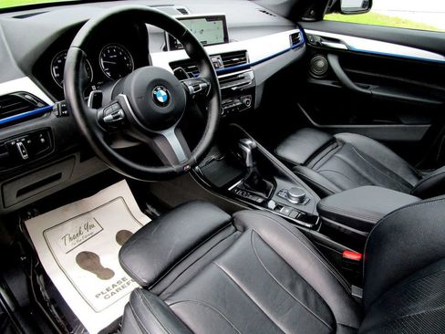 Used 2018 BMW X1 xDrive28i w/ M Sport Package image 13