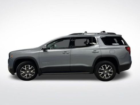 Used 2023 GMC Acadia SLE image 12