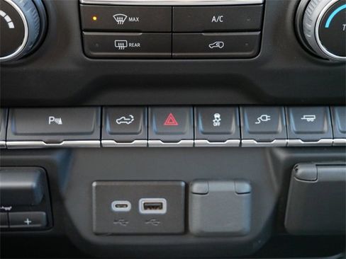 Used 2023 Chevrolet Silverado 2500 W/T w/ WT Convenience Package image 17