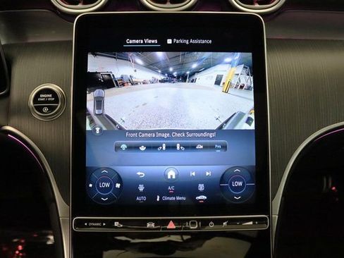 Used 2025 Mercedes-Benz GLC 300 4MATIC image 28