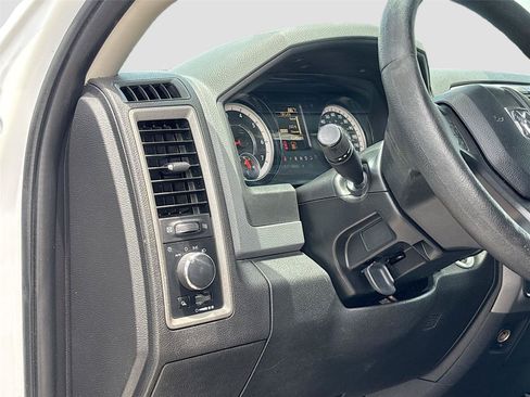 Used 2018 RAM 1500 Tradesman RWD image 10