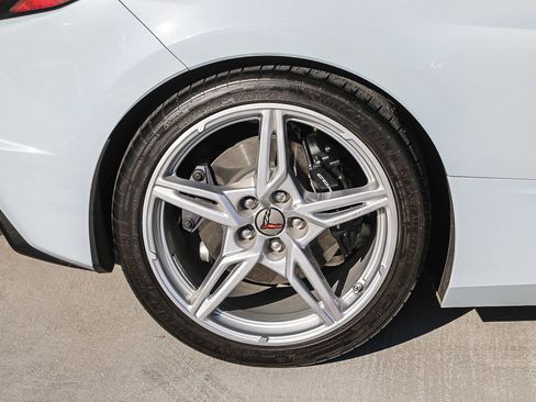 Used 2021 Chevrolet Corvette Stingray Preferred Conv w/ 2LT image 11