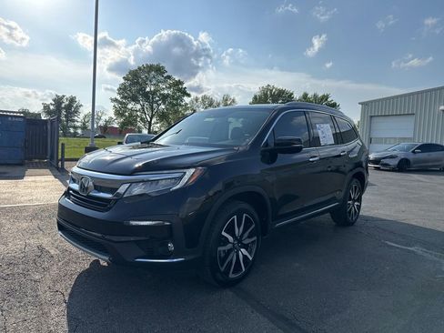 Certified 2022 Honda Pilot Touring image 3